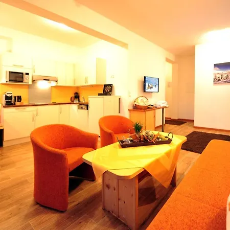 Chesa Arella Aparthotel *
