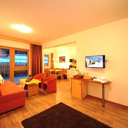 Chesa Arella Apartmanhotel