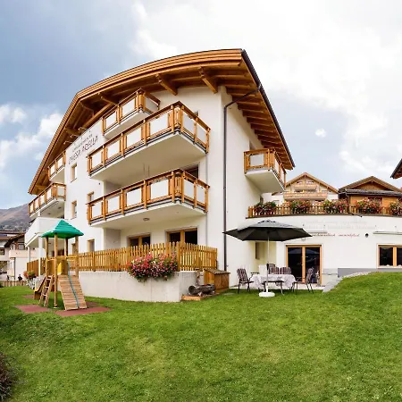 Chesa Arella ザーファウス