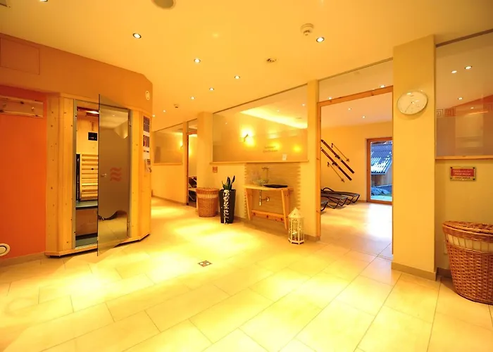 Ξενοδοχείο με διαμερίσματα Chesa Arella 4*